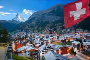 assistant-ski-vacations-in-europe-zermatt-switzerland