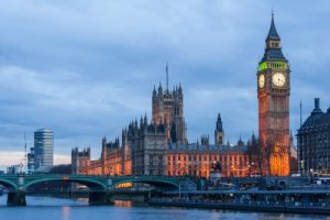 assistant-celebrate-halloween-in-london